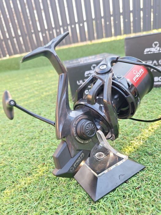Set 2 Mulinete PRO FL Ultra Cast Flx 14000 Carbon
CARP CARBON FLX-1400