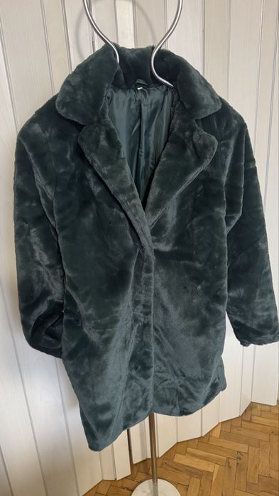 Дамско пухкаво палто