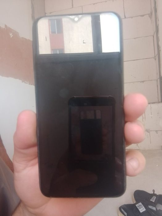 Samsung A10 ishlashi zor