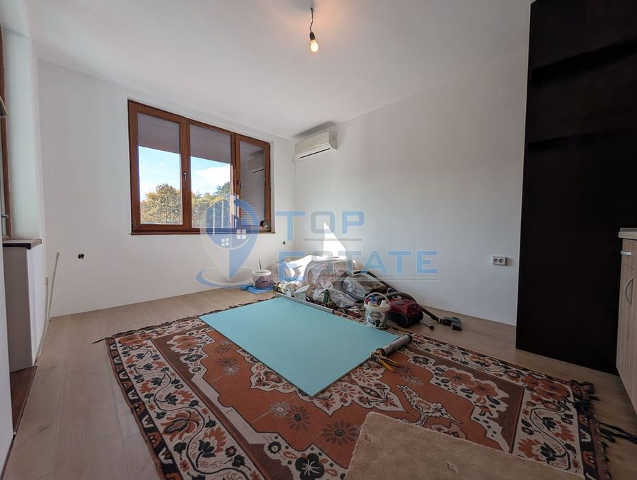 Тристаен тухлен апартамент в квартал Светушка, град Трявна