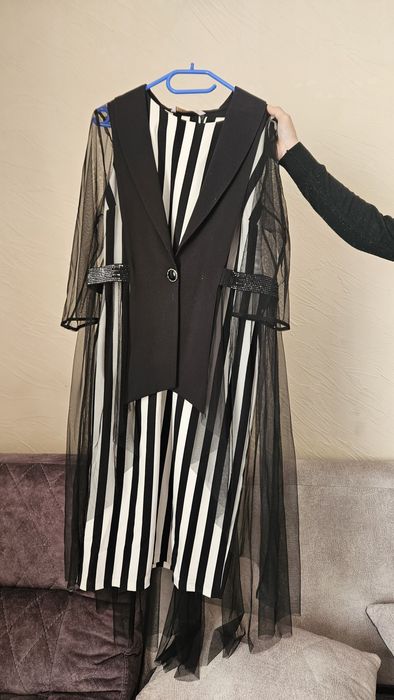 Продам вечерние платья