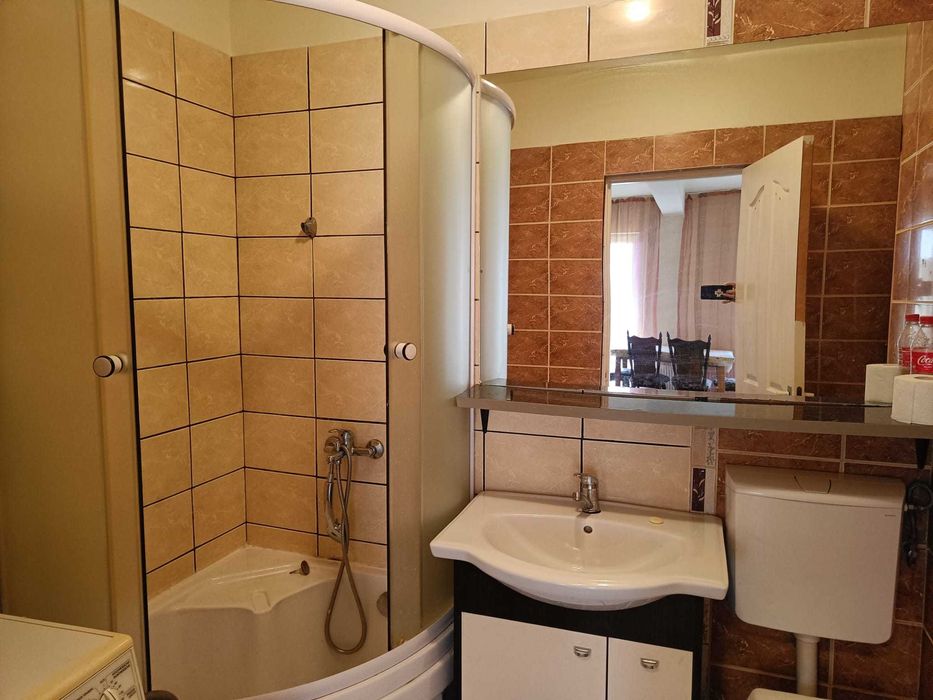 Închiriez ap. 2 camere, spațios, Florești zona Porii