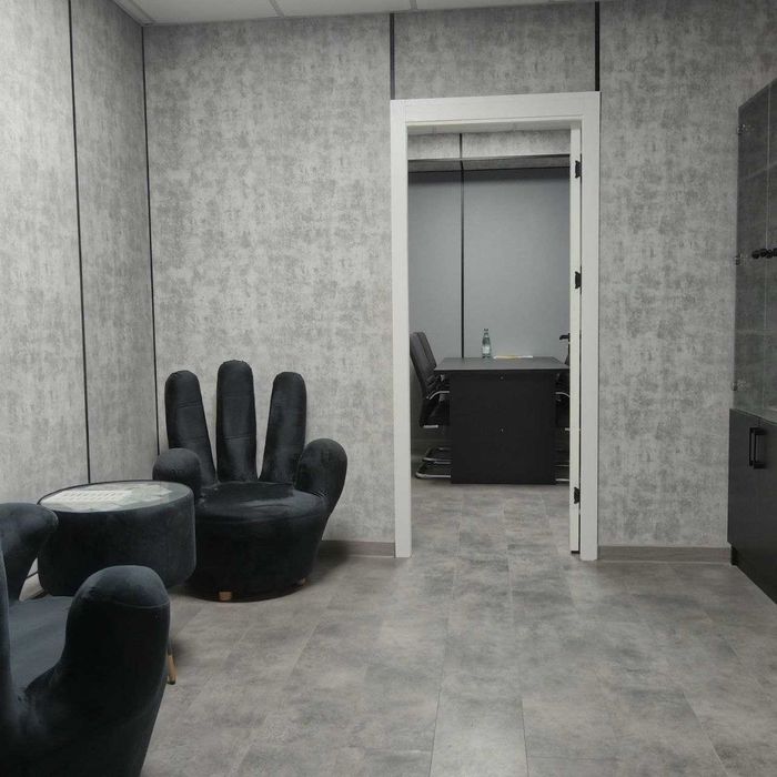 Сдаётся Офис в аренду на 2-этаже Бизнес центра.