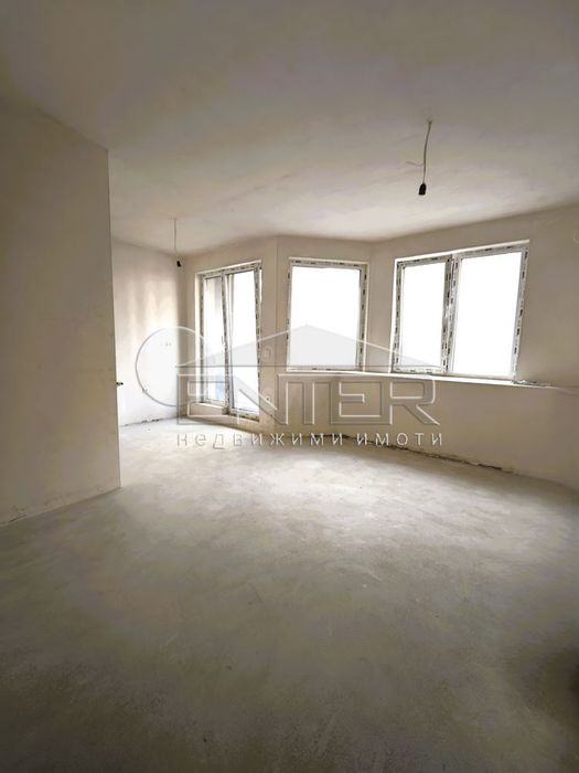 Продава се Двустаен апартамент в Варна, Лятно кино Тракия - 51 кв.м за 1350 €/кв.м - Снимка #1