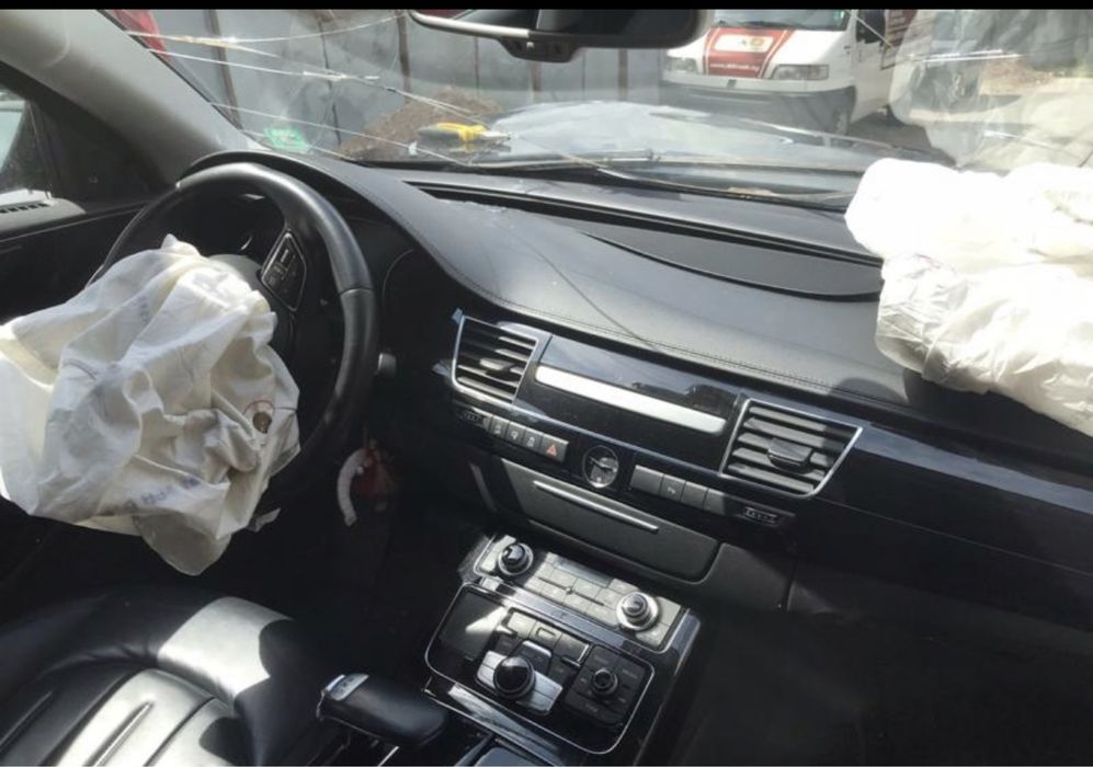 Audi a8 4.2TDI на части