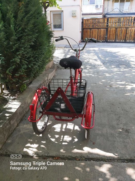 DE VANZARE!   Tricicleta pentru adulți, achiziționată anul trecut, în stare perfecta. Dețin toate documentele de achiziționare