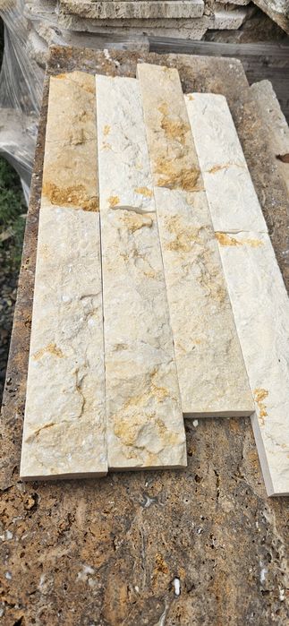 Piatră naturală scapițată