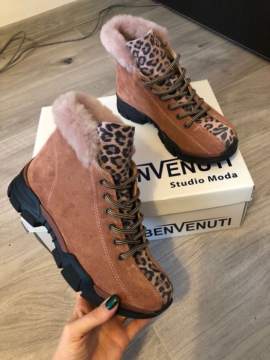 Bocanci din piele intoarsa marimea 37 imblaniti