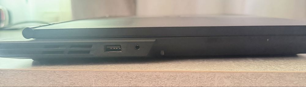 Laptop Gaming Lenovo - i5-9300H , GTX 1660ti , 16GB ram , 476GB ssd