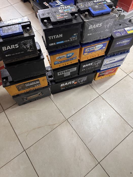 Аккумуляторы б/у в отличном состоянии.