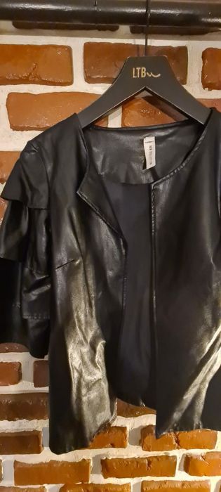Vând bolero imitație piele