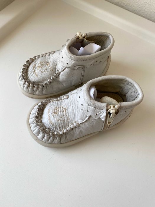 Обувки за прохождане 19 номер