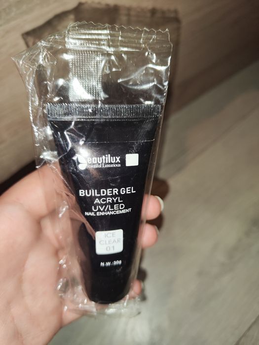 Голям комплект за маникюр – печка, изглеждащ гел, четки, декорации