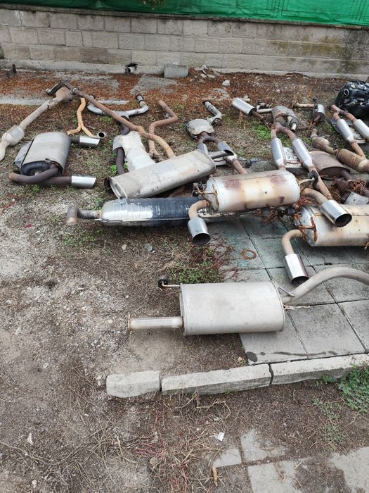 Генерации -Ауспуси,Крайни гърнета