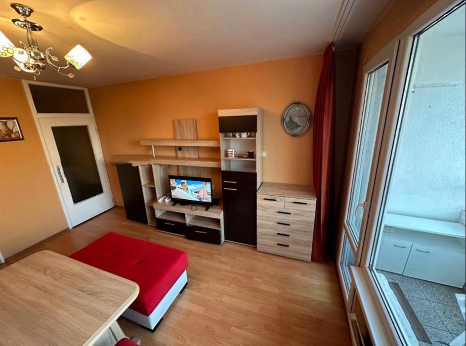 Дава се под наем Едностаен апартамент в София, Люлин 4 - 35 кв.м за 350 € - Снимка #2