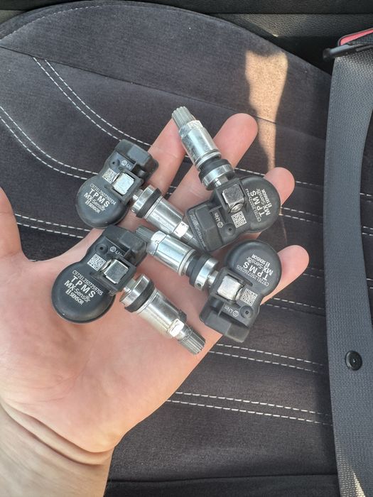 Датчики давления в шинах универсальные