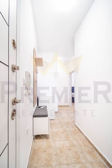 Продава се Двустаен апартамент в Варна, Център - 70 кв.м за 2642 €/кв.м - Снимка #11