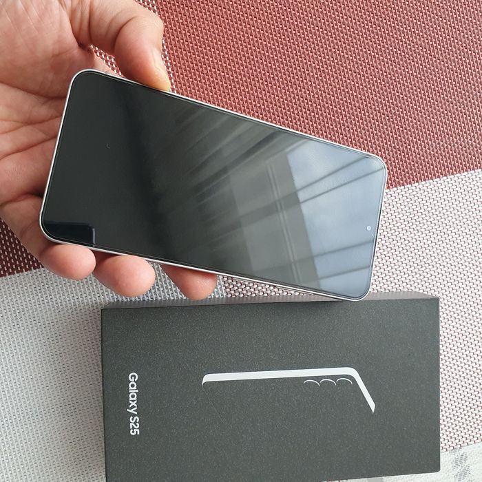 Смартфон Samsung s25  12/256gb Kaspi Рассрочка