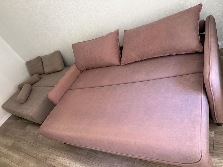 Продам Диван в хорошем состоянии