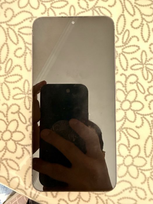 Срочно продам Samsung S23