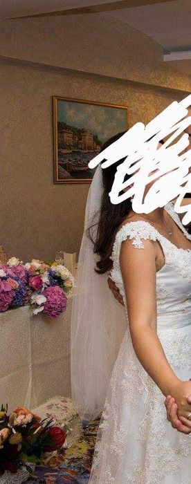 Vând rochie de mireasă din dantelă