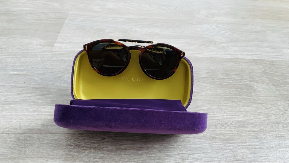 Ochelari de soare Gucci