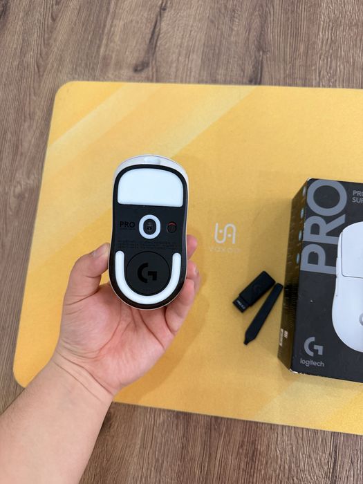 Продаю logitech superlight 2