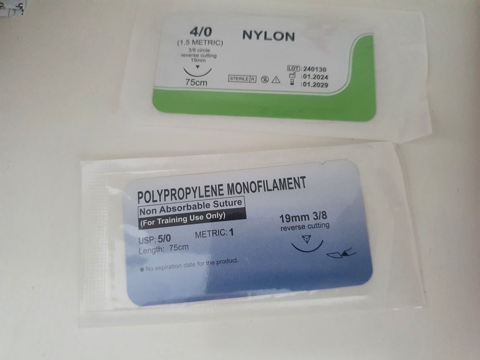 Медитцинский шовний иглы кеткут нелон