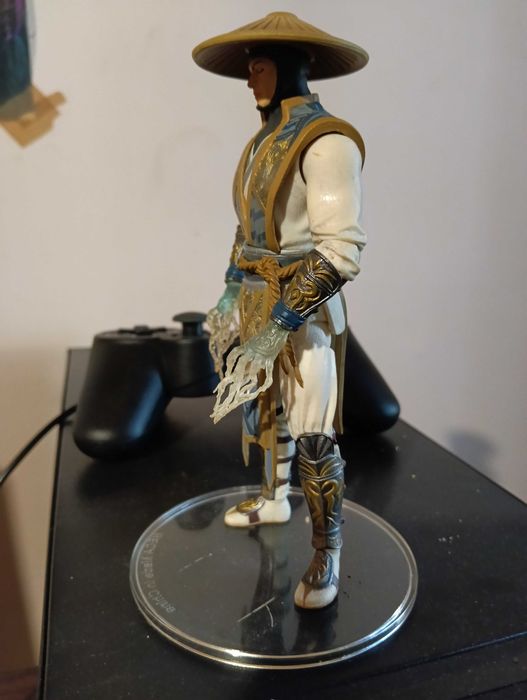 Фигура Mortal Kombat  Raiden Mezco Toys Rare15 cm