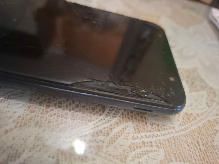 Samsung  galaxy  J6+  не дорого