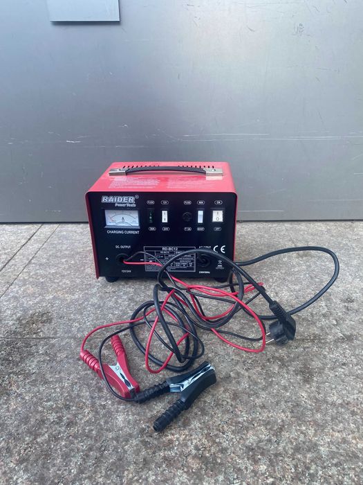 Зарядно за акумулатор 12/24V 10A RD-BC12//Циркуляр ръчен ø190mm 1500W/