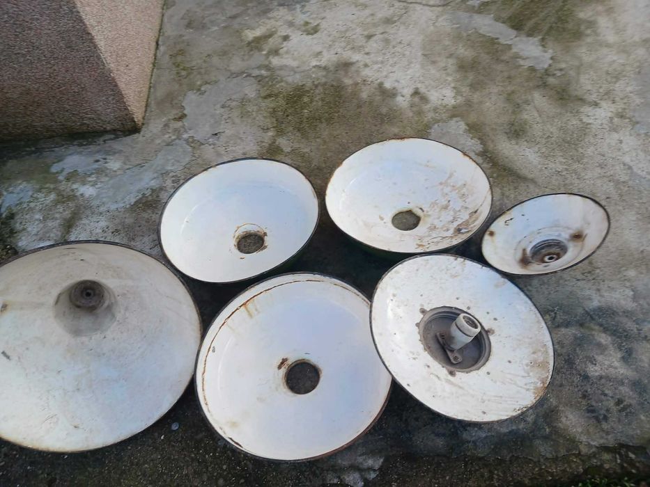 Продавам  стара емайлирана табела