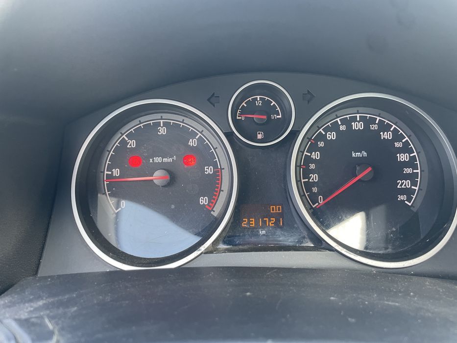 De vanzare opel astra h 1.9d