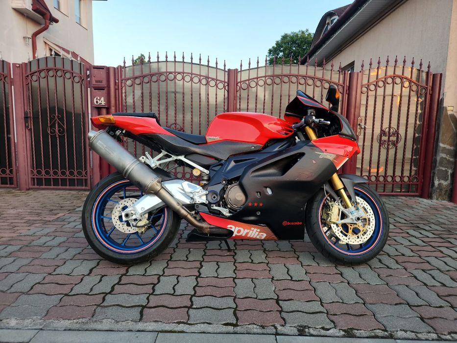 Vând Aprilia RSV 1000 RR an 2004