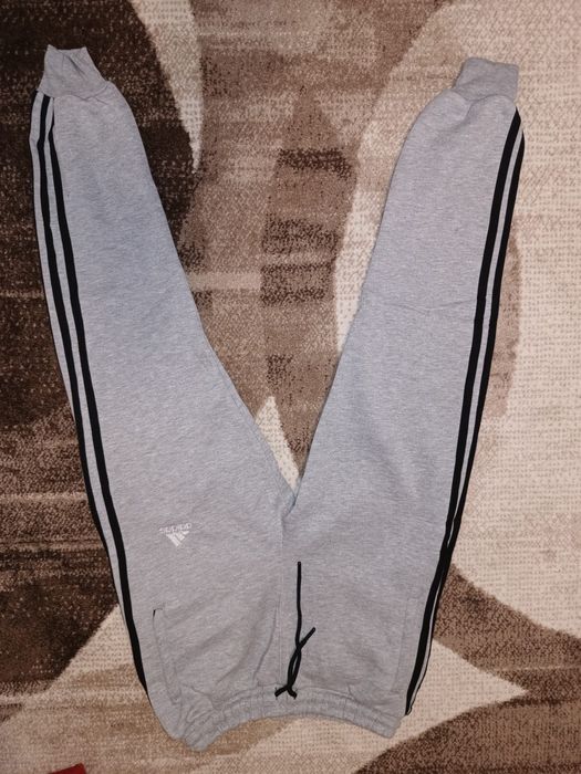 Vand pantaloni trening vatuiti