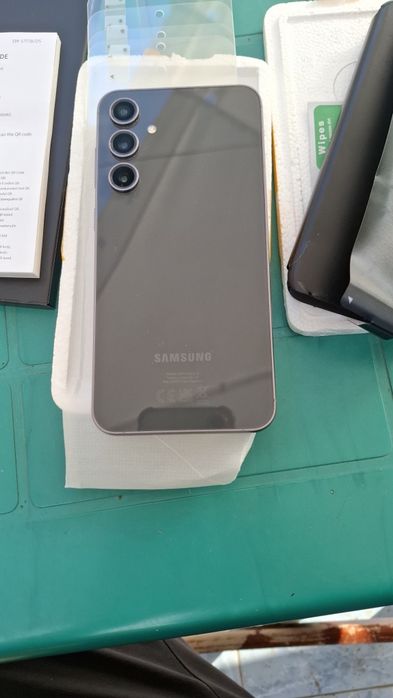 Samsung Galaxy S23 FE Като Нов