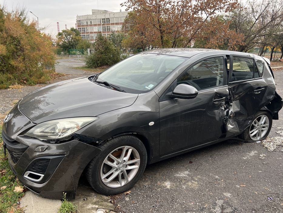 ЦЯЛА Mazda 3 2011г. 2.0 150к.с.  бензин