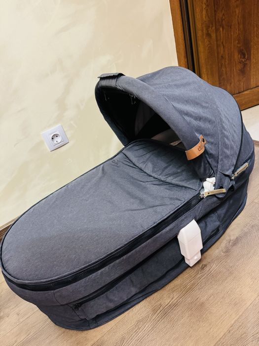 Бебешка количка Chipolino Electra Silver and White