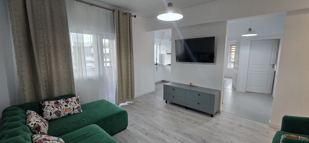 Pers Fizică 3camere+parcare 67mp