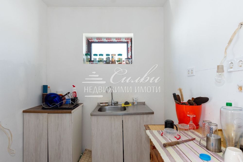 Продава се Къща в с. Лозево, Област Шумен - 252 кв.м за 547 €/кв.м - Снимка #8