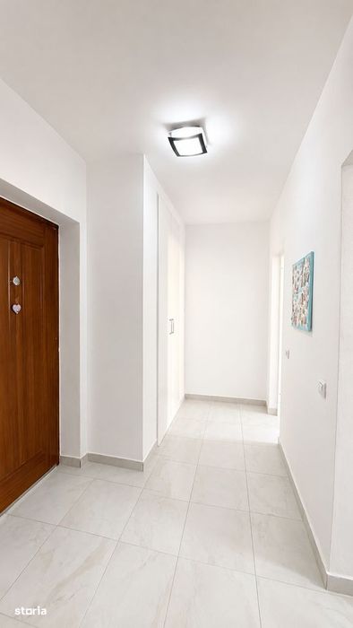 Apartament de inchiriat cu 2 camere , parcare ,etaj 1, zona Florilor