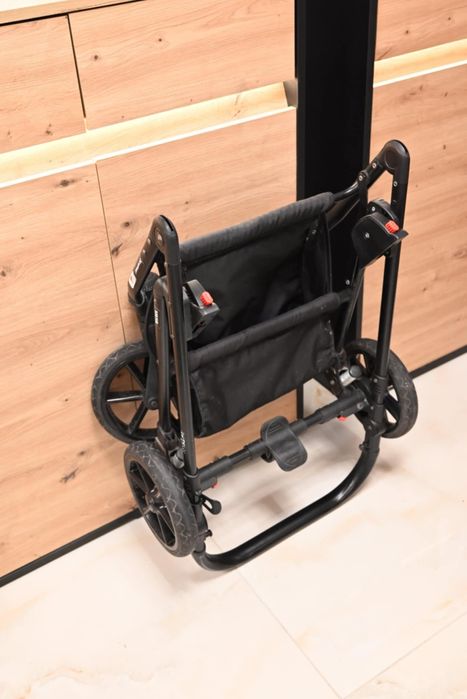 Бебешка количка RETRUS VAYA 3 В 1 MINT LEN