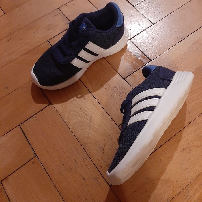 Adidasi Adidas marimea 25