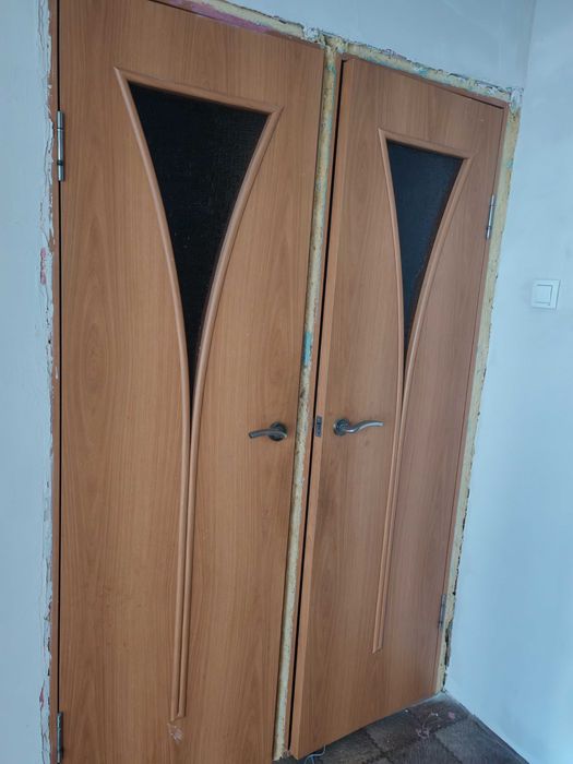 Двери комнатные 5 шт