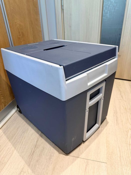 Хладилнa чанта Mobicool - , 48л, 12V студено