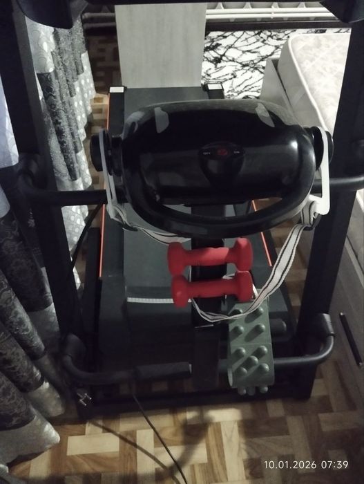 Продам Беговую дорожку почти новую отличное состояние,документы есть