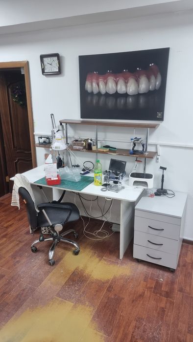 Продаются столы.