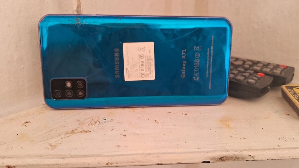 Samsung A 71 androit xitoy varyanti.