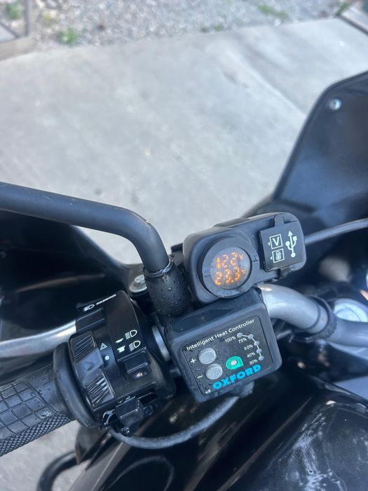 De Vanzare moto Honda Varadero schimb cu auto+diferenta