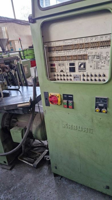 Шприц машина Arburg 350-90-220D